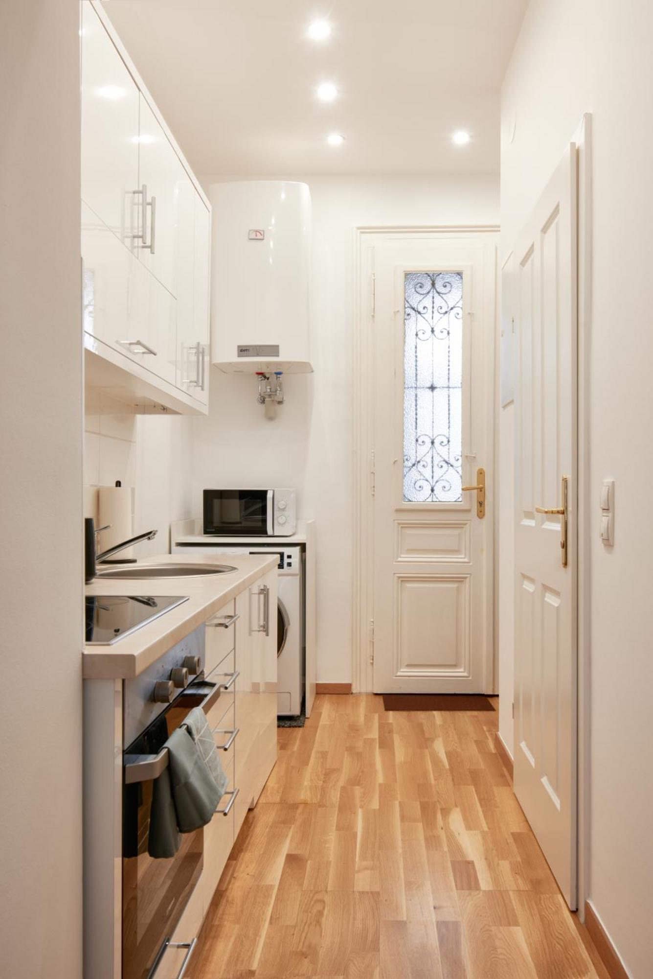 Perfecto With Designers Touch 24h Check-in Apartment